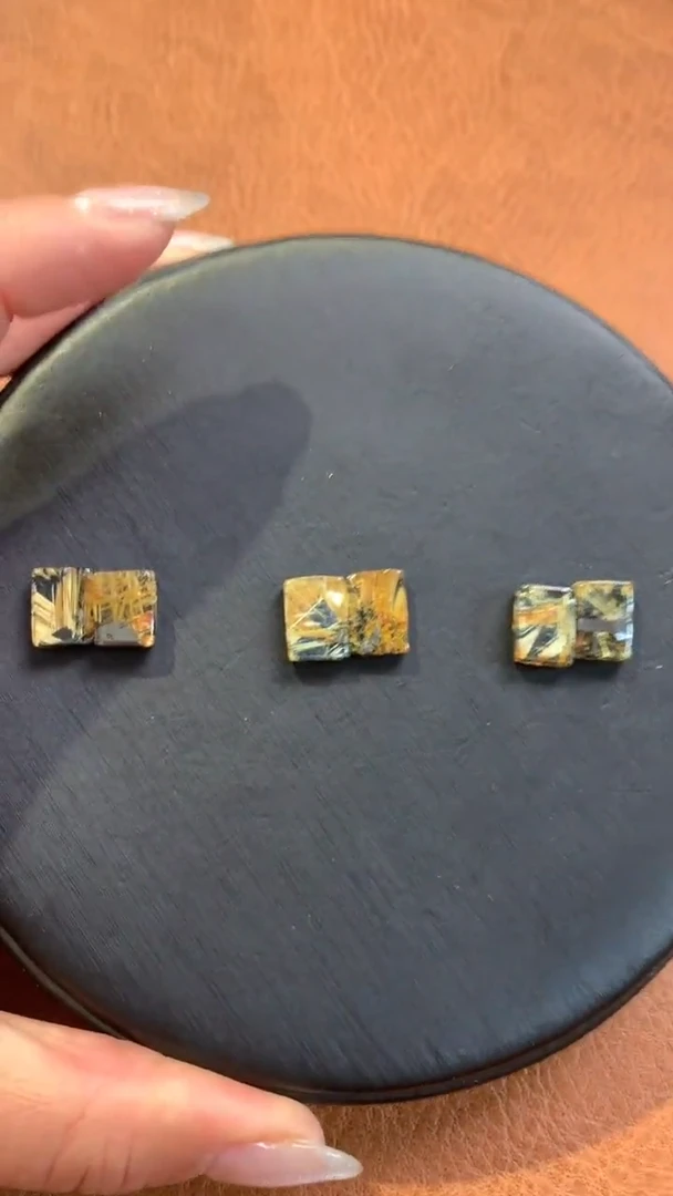 【闪购商品】水晶耳钉未镶嵌金发晶耳钉多样性拍一对发一对