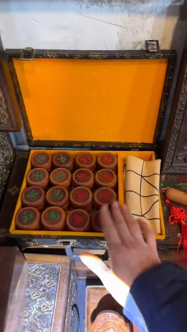 【闪购商品】非洲紫檀（红花梨）象棋