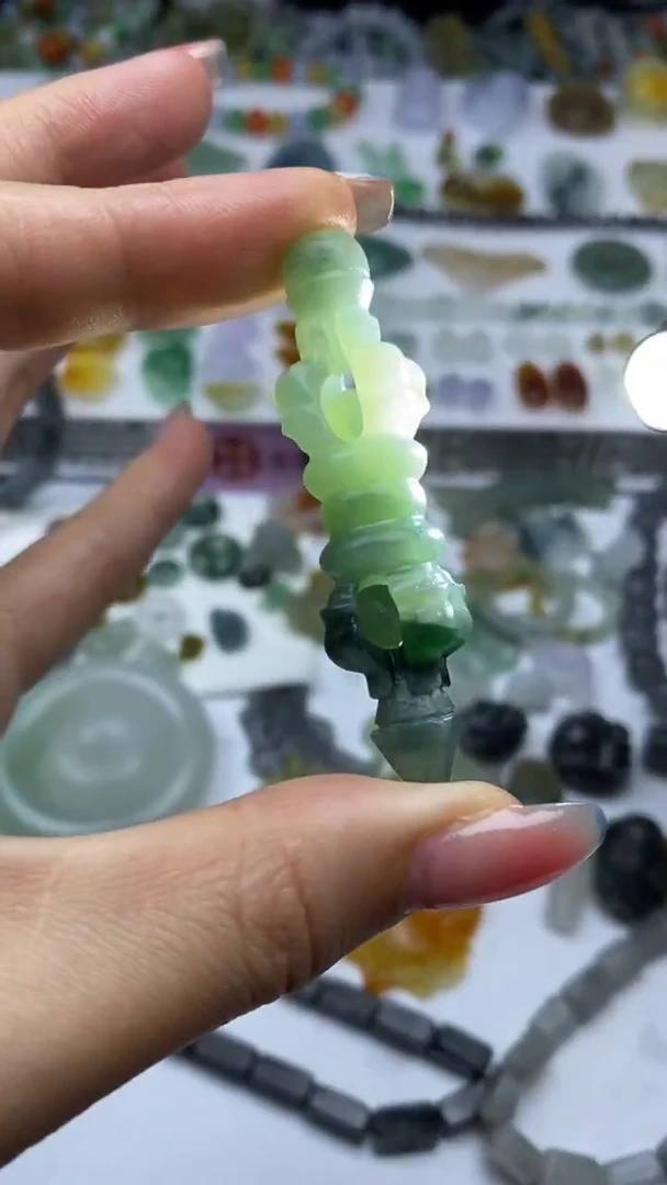 未镶嵌定制翡翠毛货定制不退不换