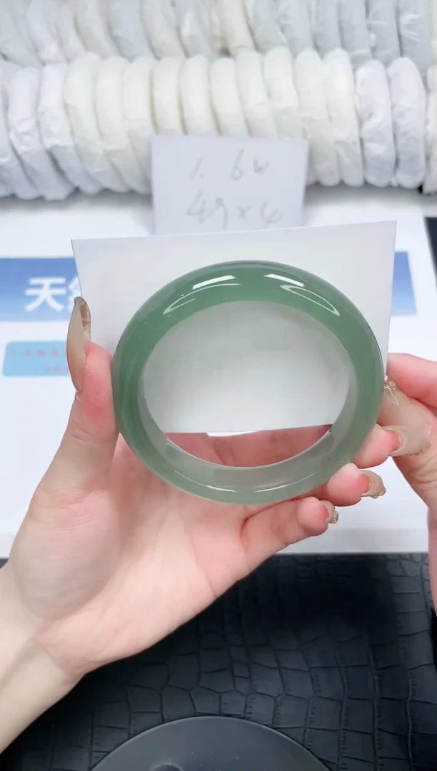 【闪购商品】石英质玉手镯未镶嵌M128-60.2