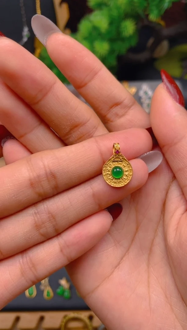 吊坠(不含链)银S925镶嵌翡翠八卦