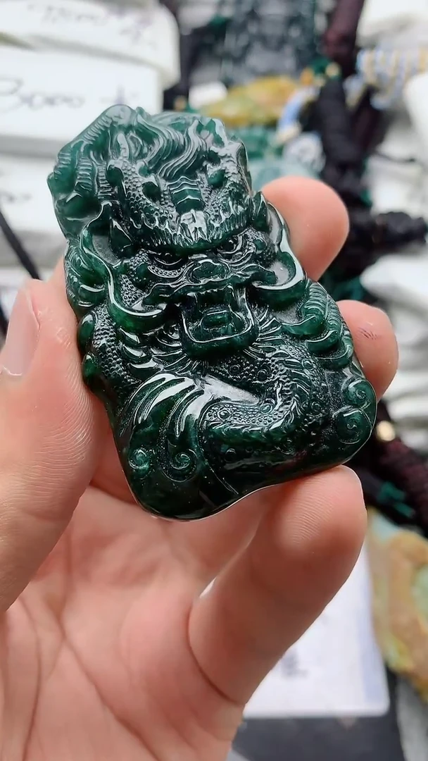 翡翠未镶嵌颈饰88888888888