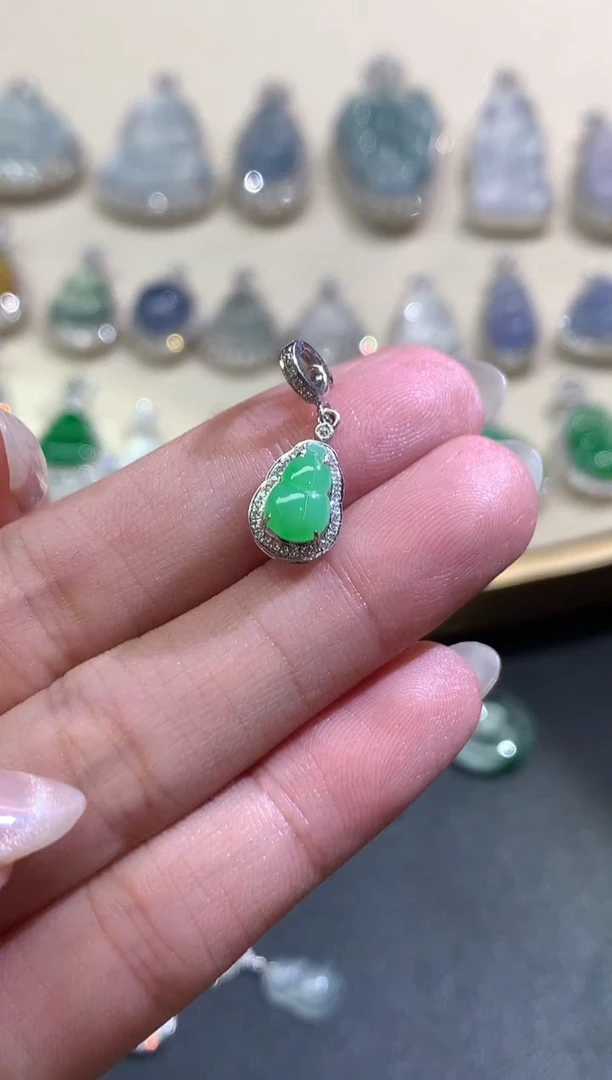 吊坠(不含链)18K金镶嵌翡翠E125|1980