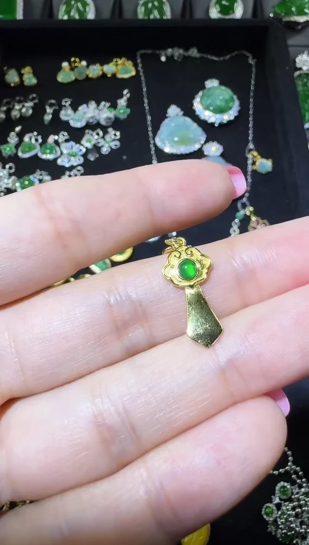 【闪购商品】翡翠吊坠(不含链)银S925镶嵌多宝