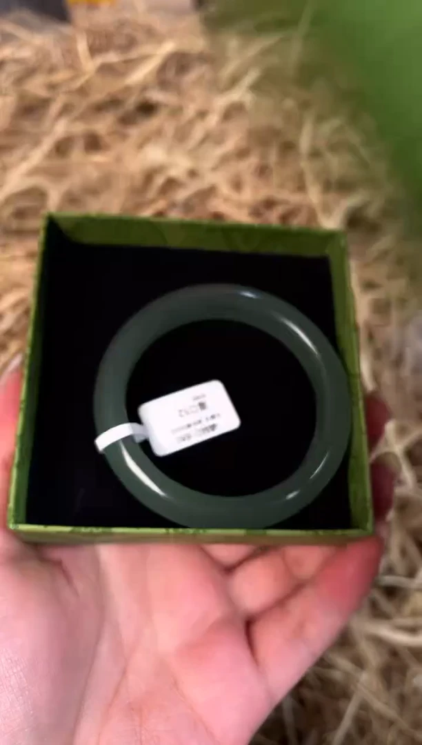 未镶嵌手镯石英质玉D-880