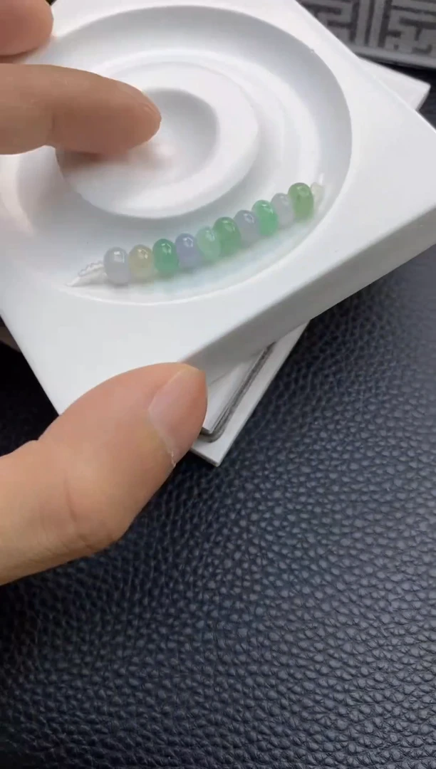 翡翠散珠25天然A货翡翠散珠