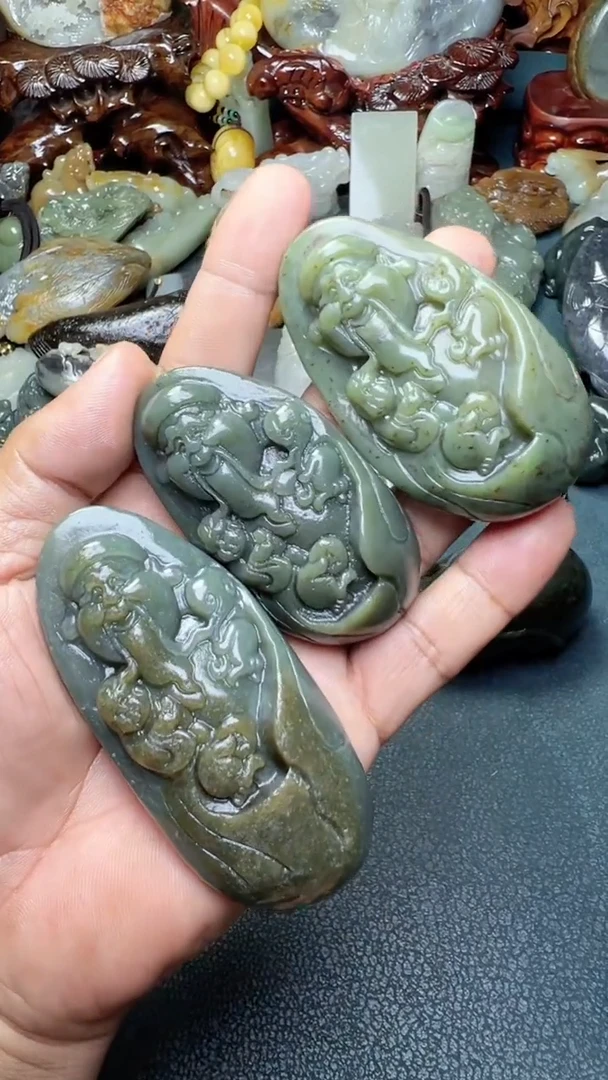 和田玉未镶嵌把件3