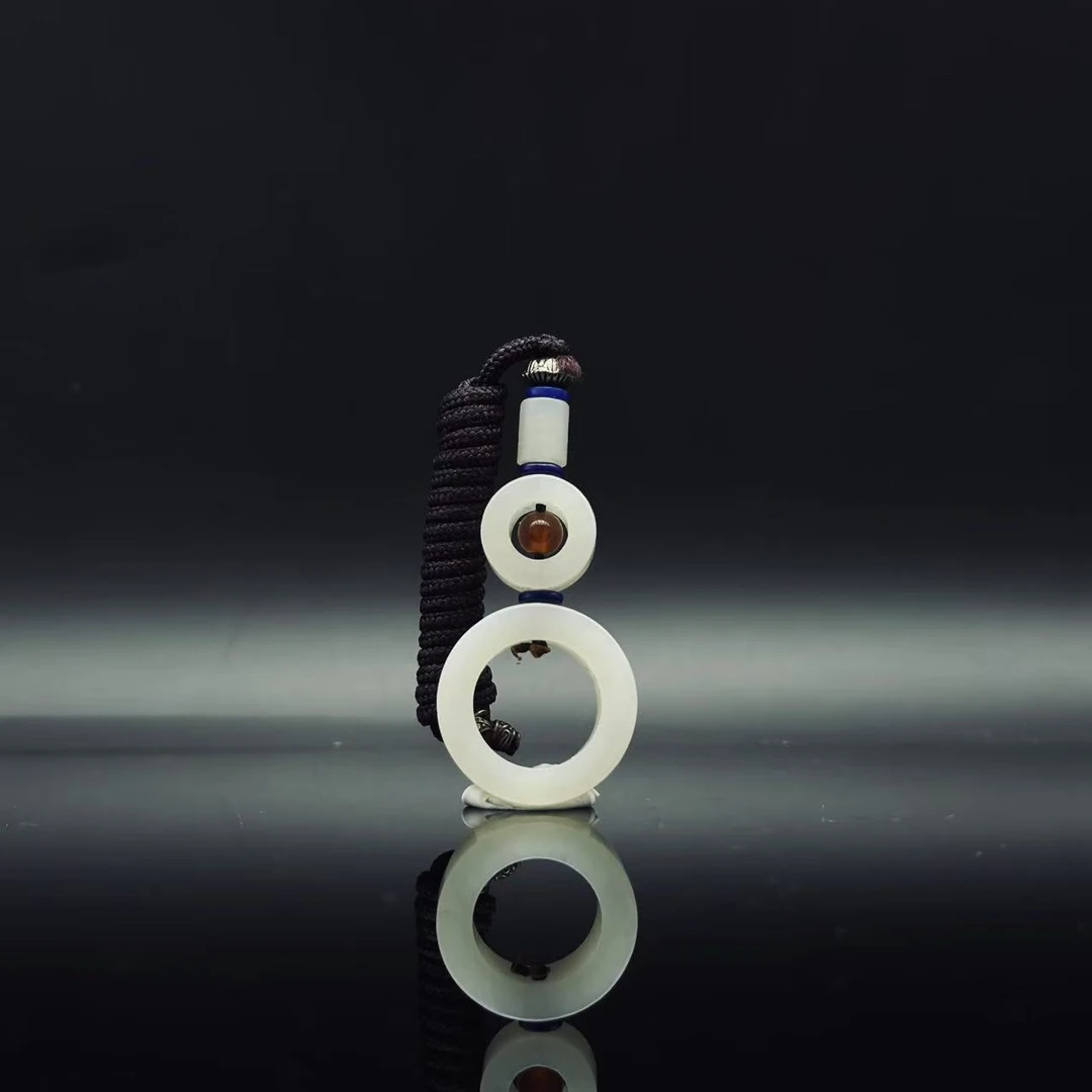 和田玉平安扣吊坠9070