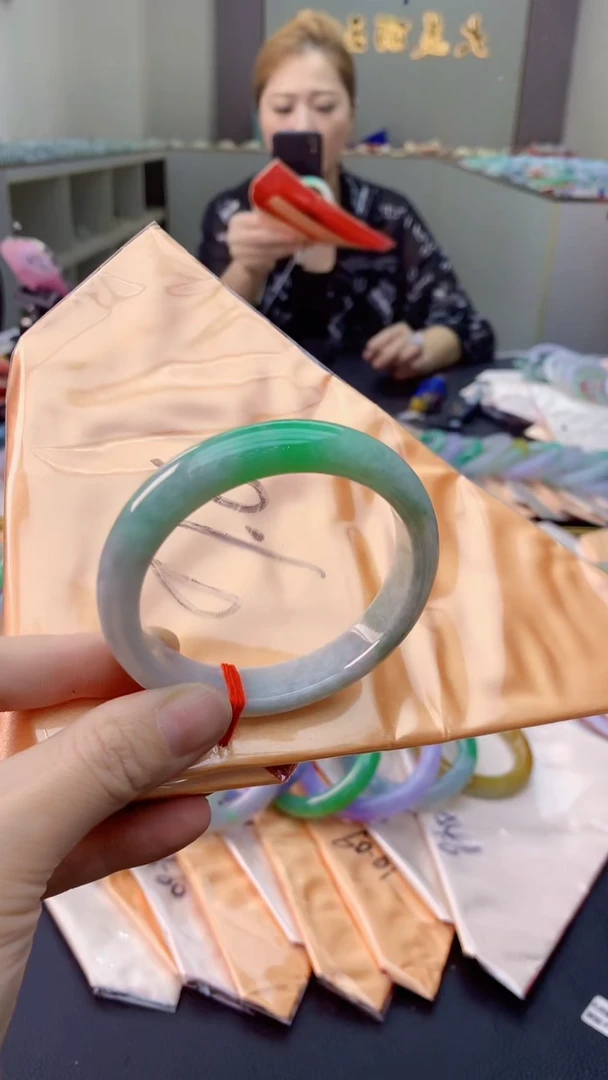 未镶嵌手镯翡翠0265290738