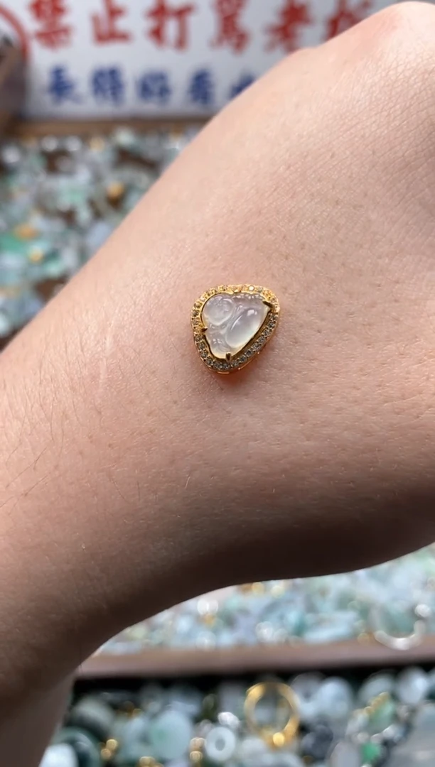 【闪购商品】翡翠颈饰未镶嵌哥哥