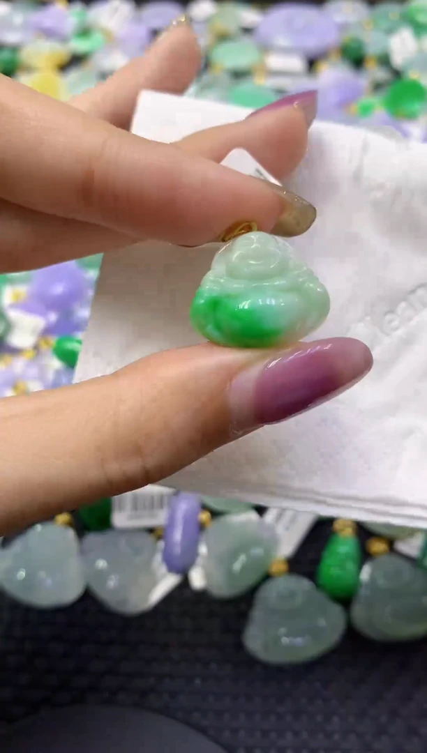 颈饰18K金镶嵌翡翠天然缅甸翡翠A货