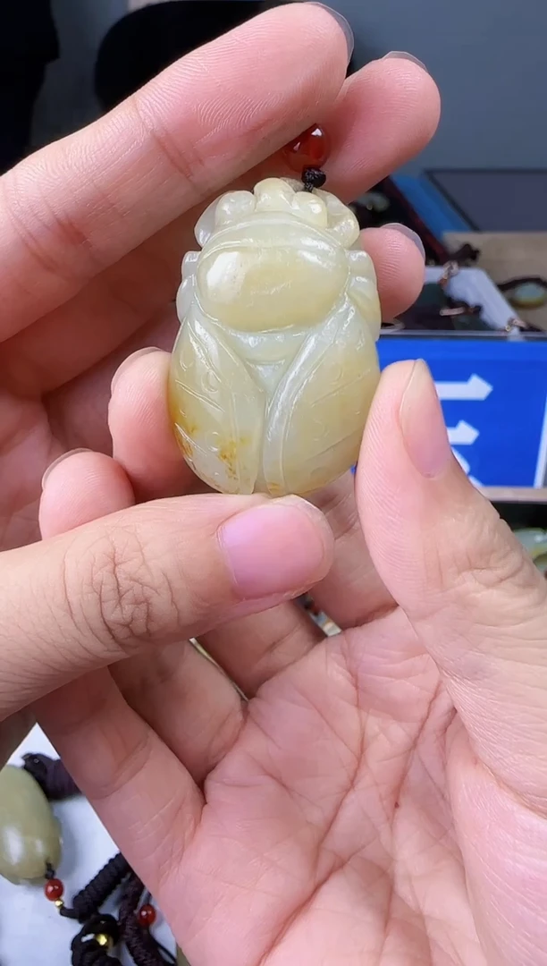 和田玉未镶嵌颈饰1