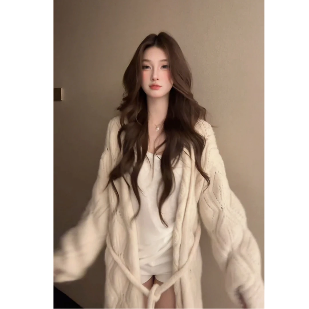 软乎乎·慵懒感系带针织开衫毛衣大U领内搭宽松背心套装女X11378