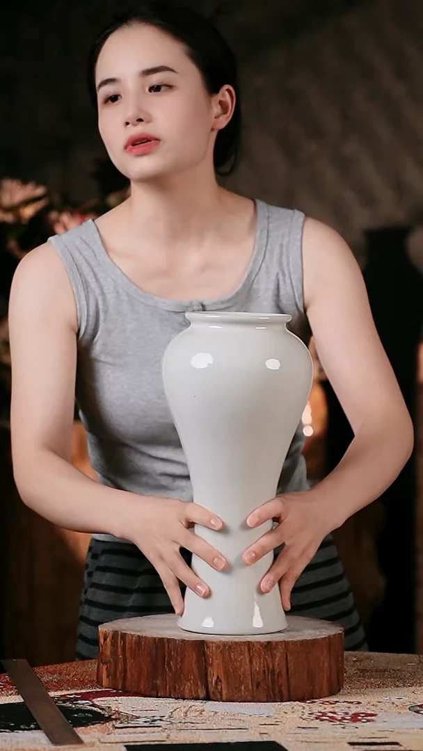摆件景德镇高温陶瓷微瑕花器（10*32