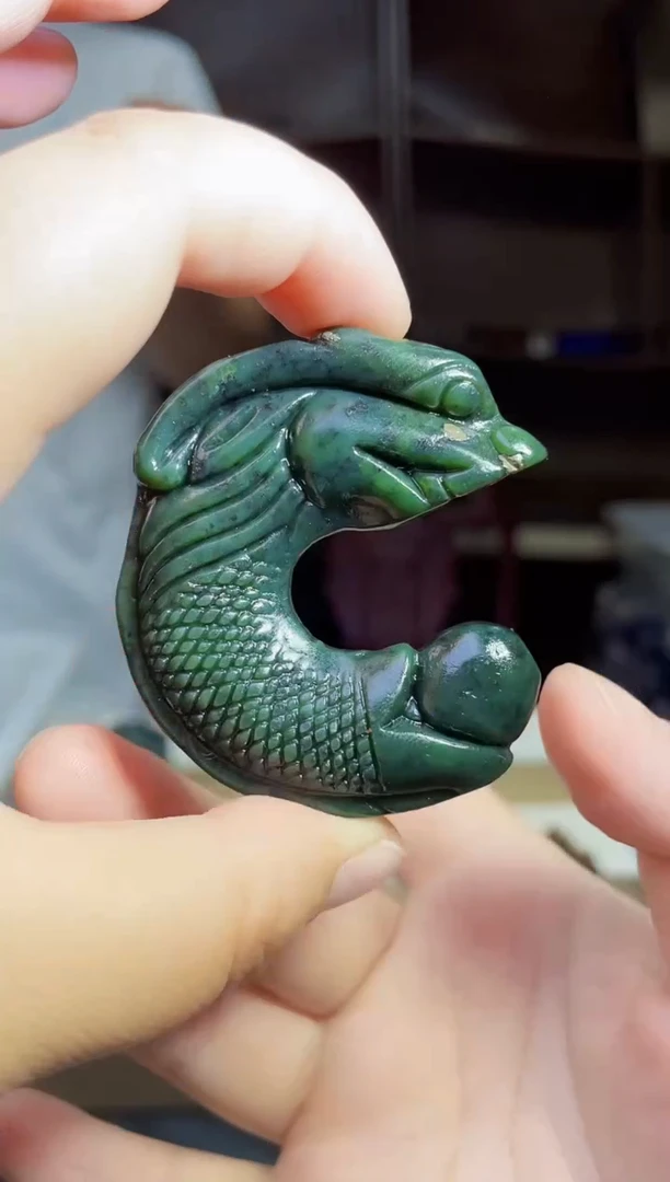 和田玉未镶嵌颈饰1