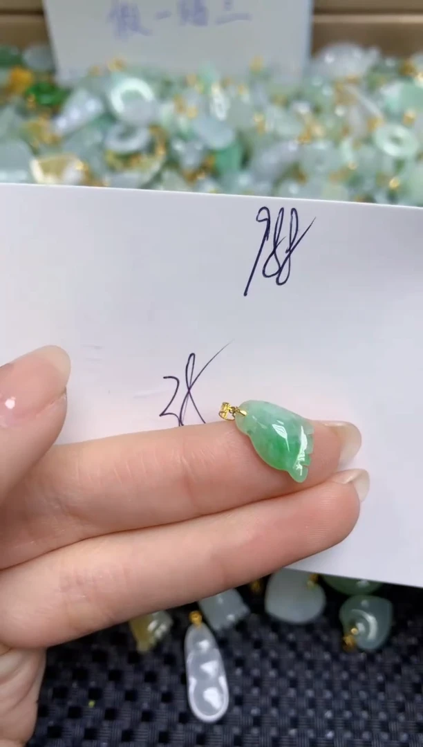 【闪购商品】翡翠颈饰18K金镶嵌天然缅甸A货翡翠