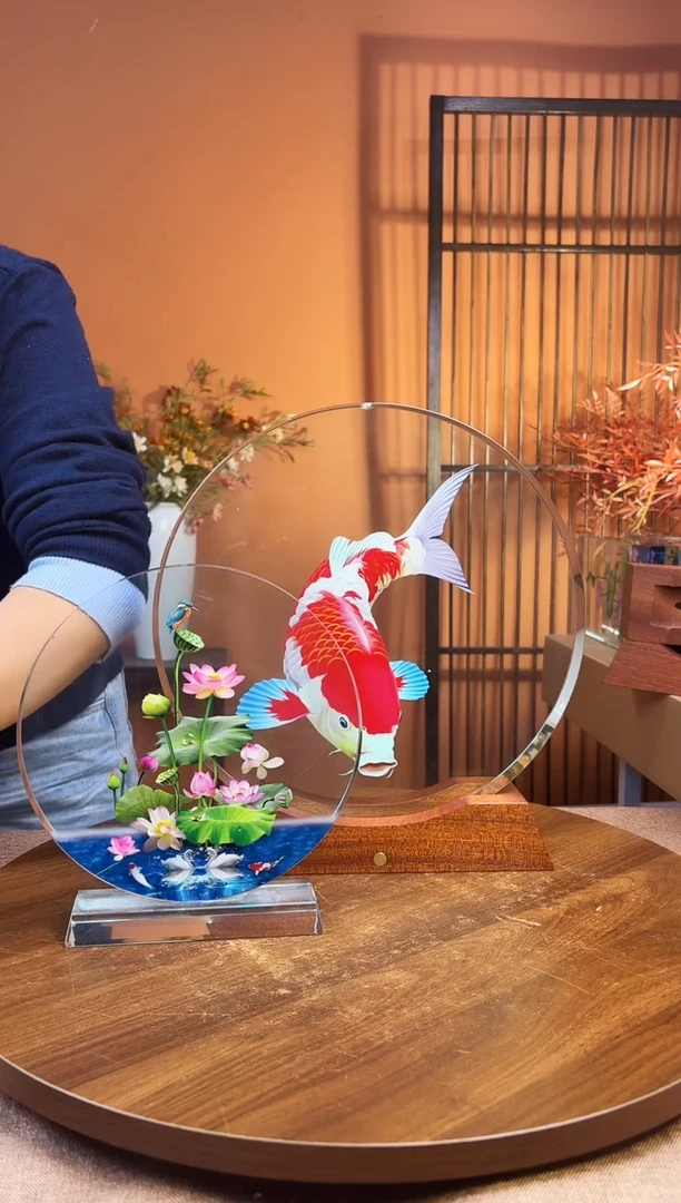 人造水晶圆形锦鲤30/30/4加底座＋小摆件