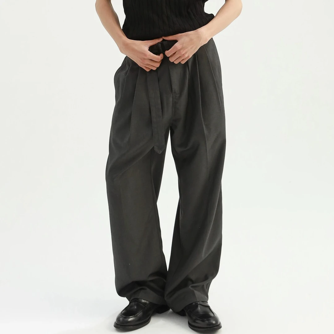 Stay the Night 精纺丝光羊毛腰带调节多褶茧型剪裁通勤休闲西裤