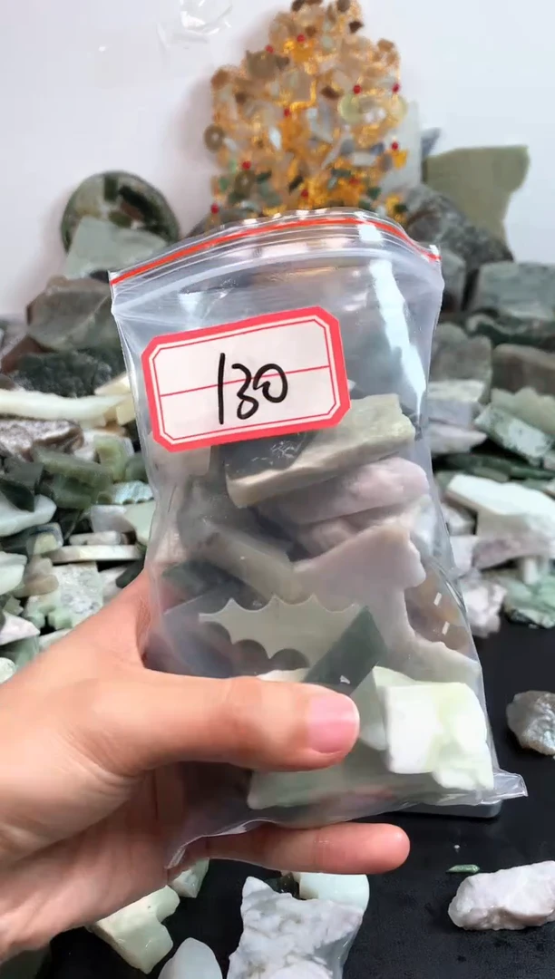 未镶嵌和田玉摆件130