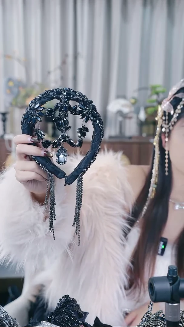 非金属布艺轻奢重工款 A022