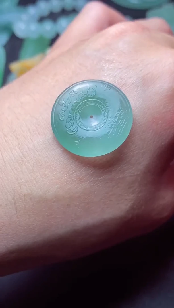 未镶嵌定制翡翠翡翠