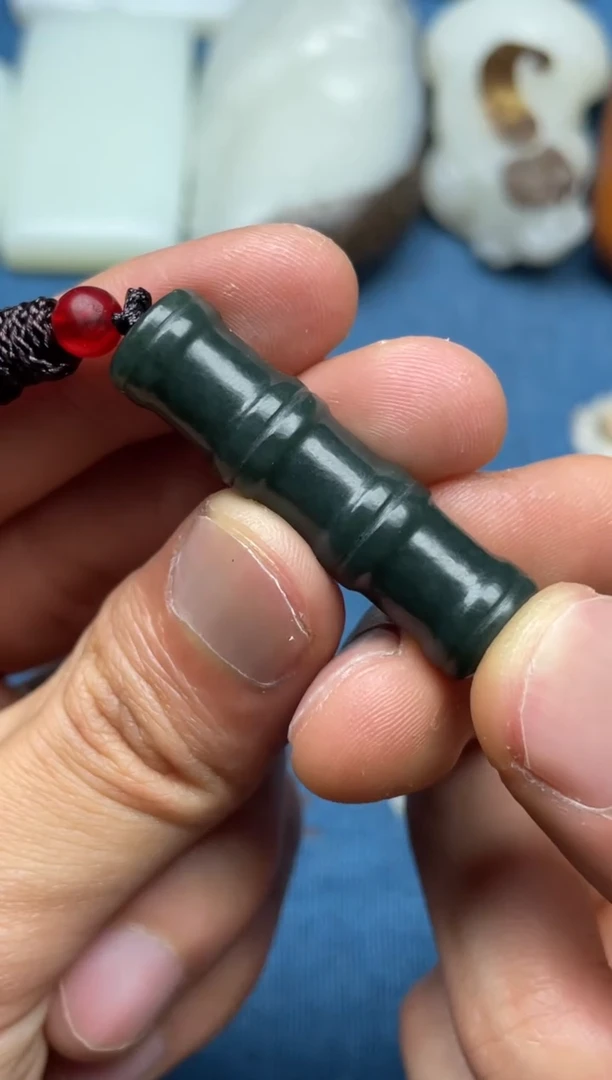 颈饰未镶嵌和田玉3