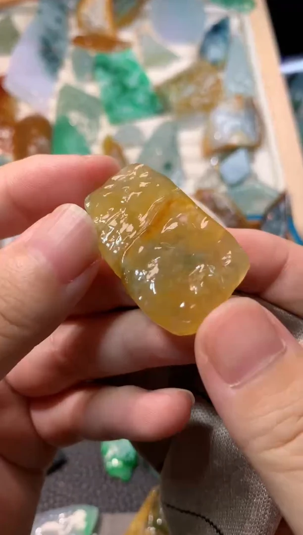 吊坠(不含链)未镶嵌翡翠吊坠
