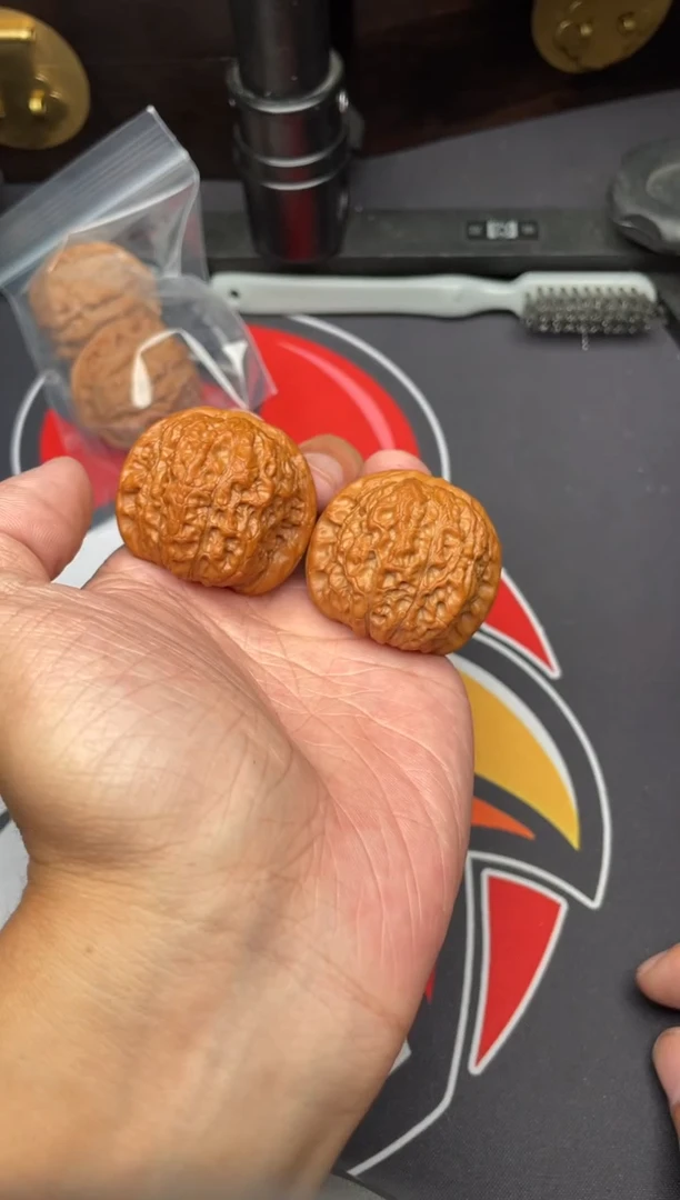 吊坠文玩核桃血麒麟38