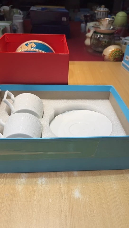 瓷片生活的本意是开心阿@@1