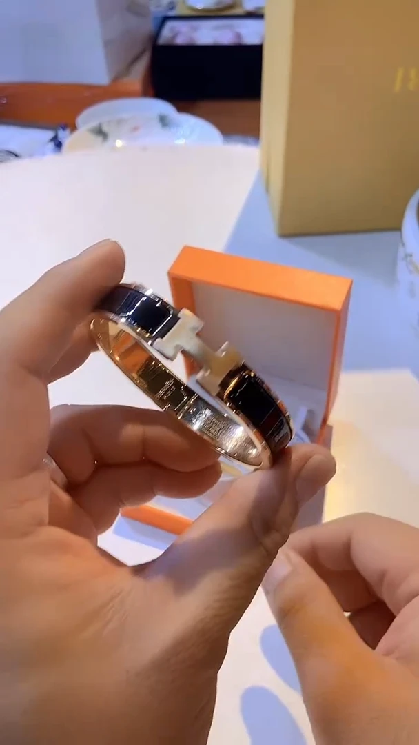杯鸿辉家品牌瓷器，京东包邮！马11