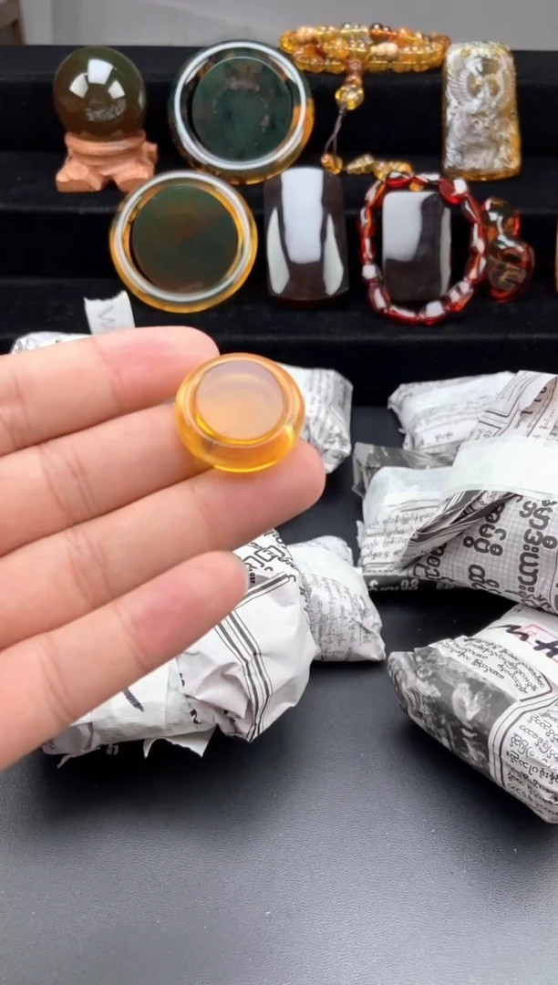 未镶嵌颈饰琥珀蓝珀指环