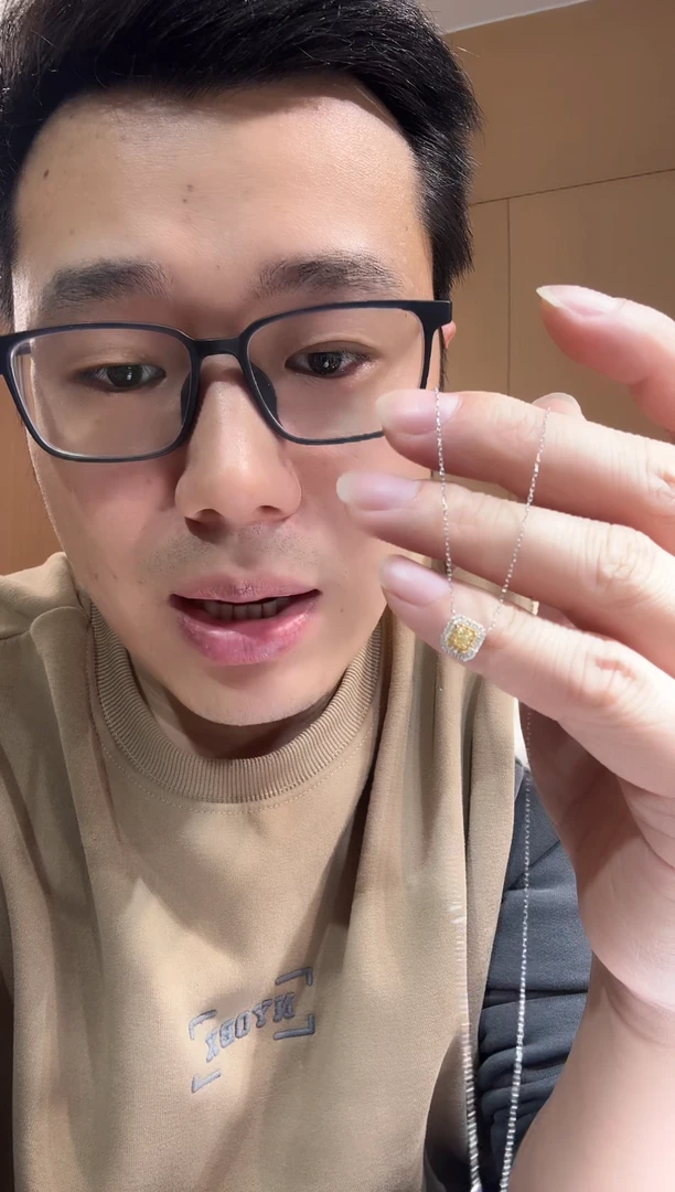 【闪购商品】钻石套链18K金镶嵌黄钻方型套链TG