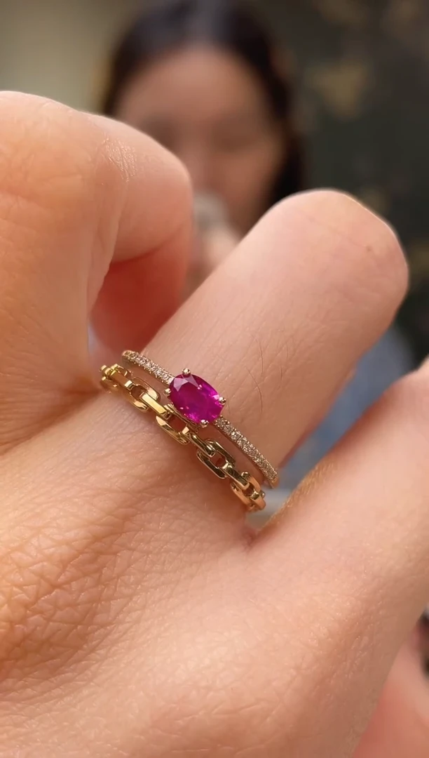 18K金镶嵌戒指红宝石主石：0.46ct