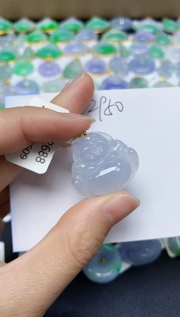 翡翠18K金镶嵌颈饰 天然缅甸翡翠A货