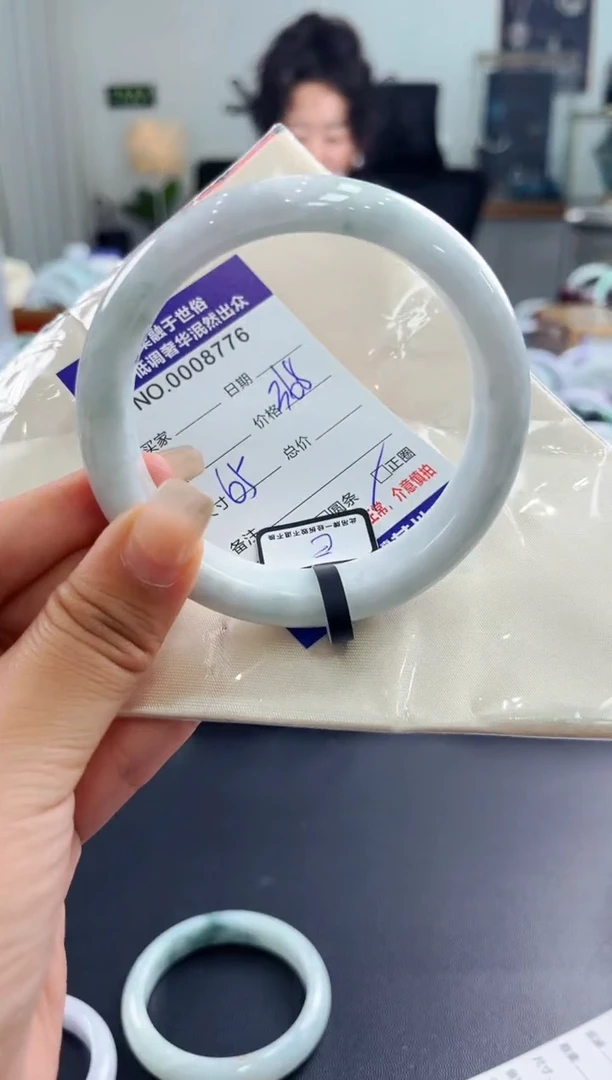 翡翠手镯未镶嵌天然缅甸A货翡翠