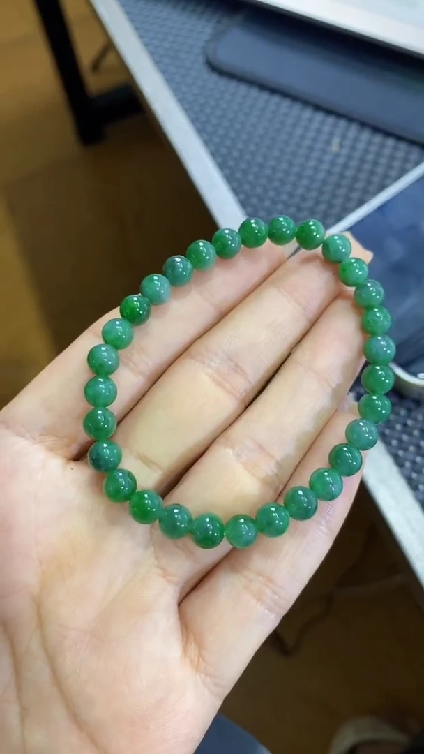 翡翠散珠卡6加菠菜绿手串