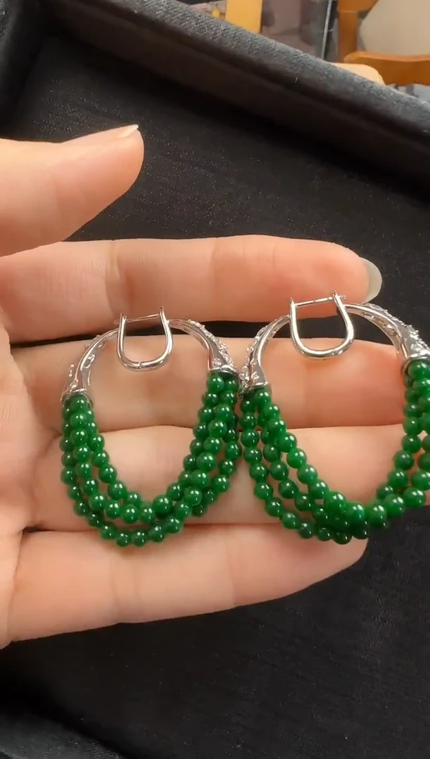 18K金镶嵌翡翠耳饰619玉珠一对