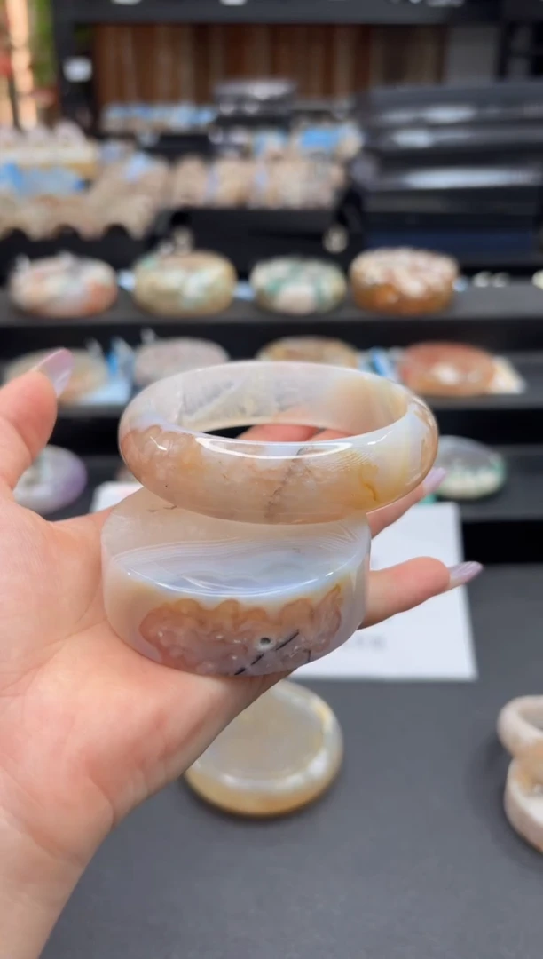 未镶嵌手镯石英质玉C502(62圈赠送镯心)