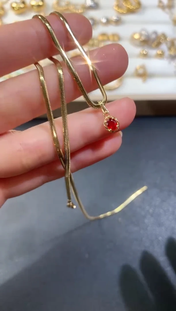 【闪购商品】红宝石吊坠（不含链）18K金镶嵌D72|680