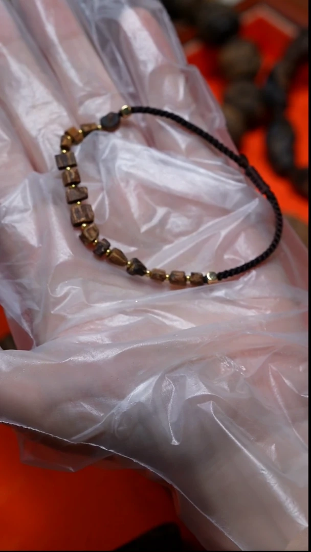 沉香沉香碎屑棋楠沉水