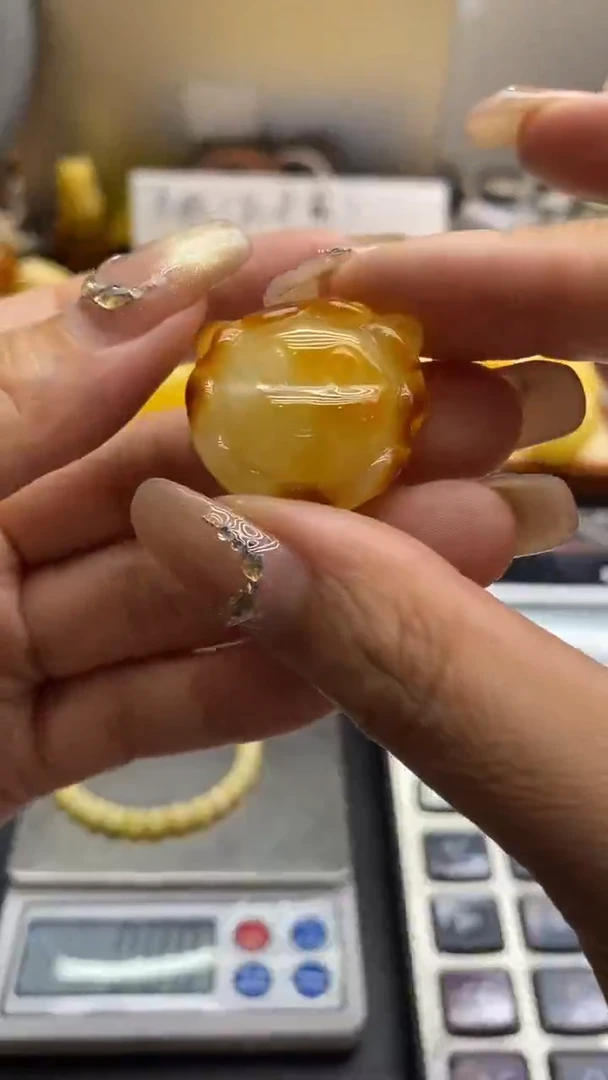 琥珀未镶嵌珠宝奇石1930