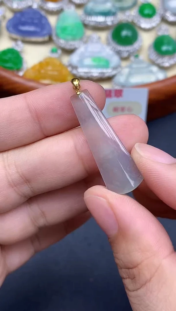 颈饰18K金镶嵌翡翠43-中国好珍宝