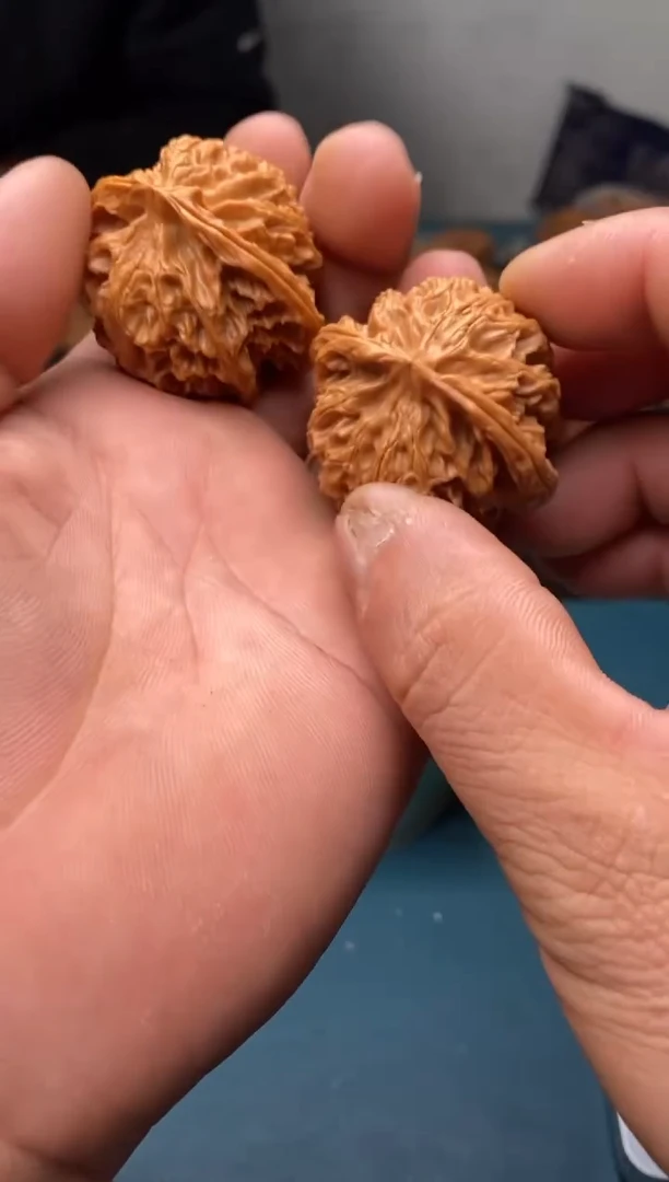 把件文玩核桃E****～招财鼠九层妖塔396