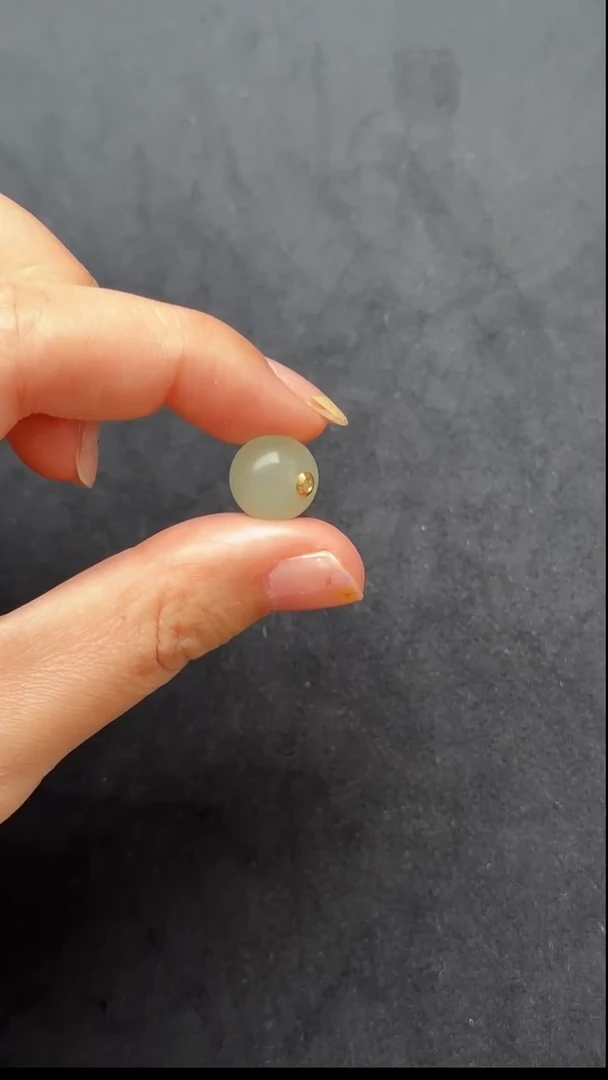 颈饰18K金镶嵌和田玉001-青白玉路路通吊坠-N2246-1205