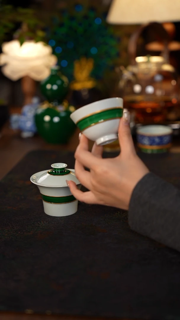 瓷唐里腰缠万贯铃铛杯