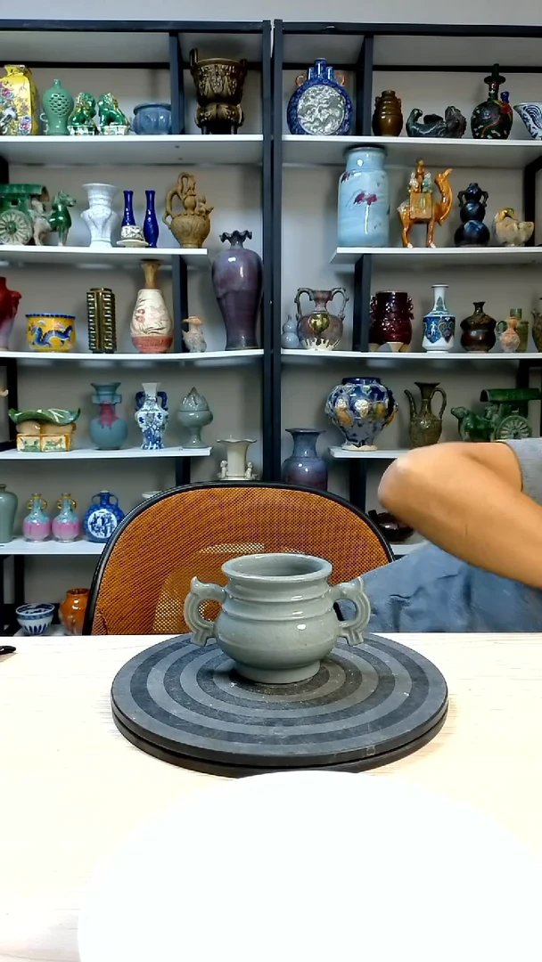 经典精美复古风格瓷器