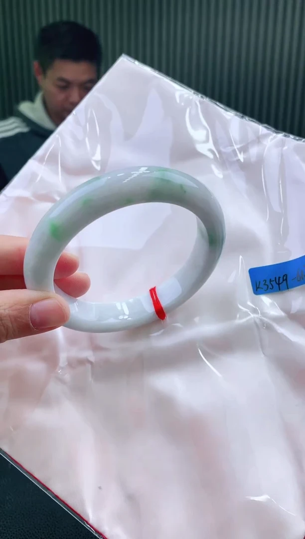 未镶嵌手镯翡翠111