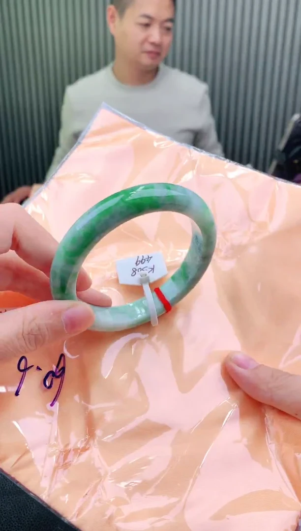 未镶嵌手镯翡翠60+