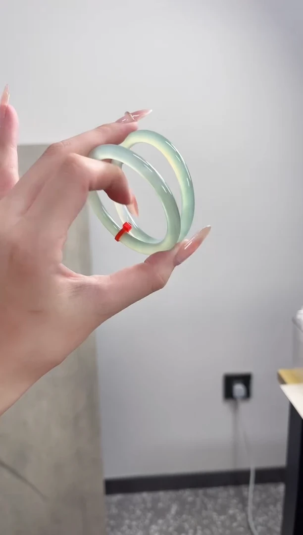 【闪购商品】玛瑙/玉髓手镯未镶嵌53圈 需要包容一对方