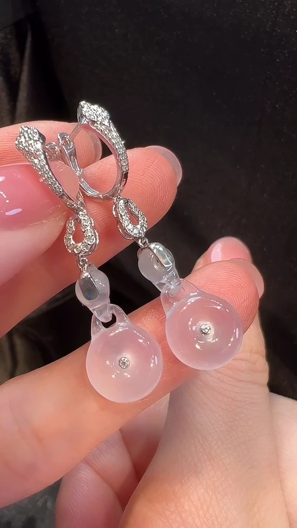 18K金镶嵌翡翠耳饰L6